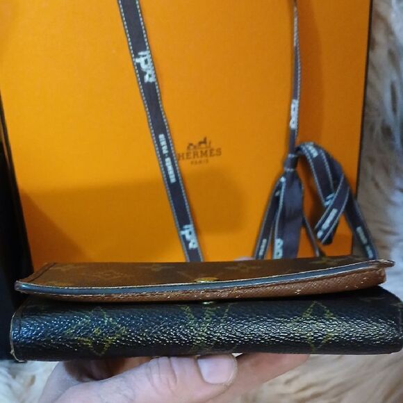 🌞  Authentic Louis Vuitton Monogram Compact Wallet - Picture 16 of 16